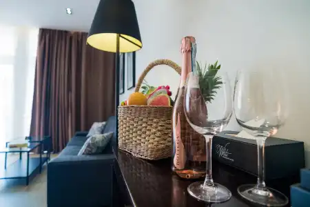 White Boutique and Residences - 45