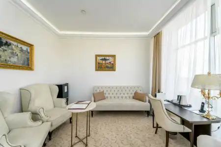 7 Avenue and SPA - 17