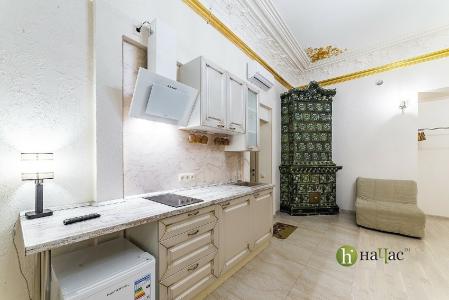 Большой 19 - 205