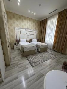 White Boutique Nizami - 25