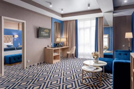 GOLD inn GARDEN - 86