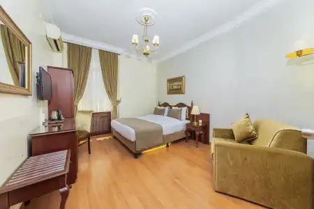 Ipek Palas - 44