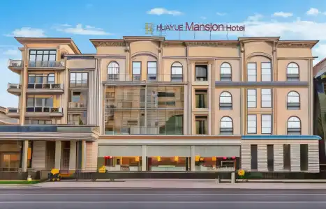 The Royal Mezbon & SPA - 0