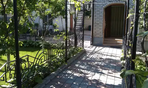Yuzhnyij Dvorik Apart-Hotel - 38