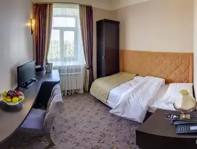 Gostinitsa "gayd Park" - 50