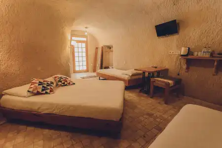 Pinhan Cave Suites - 41