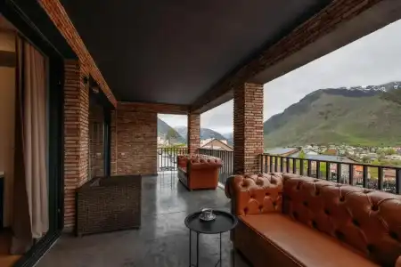 Memoir Kazbegi - 72