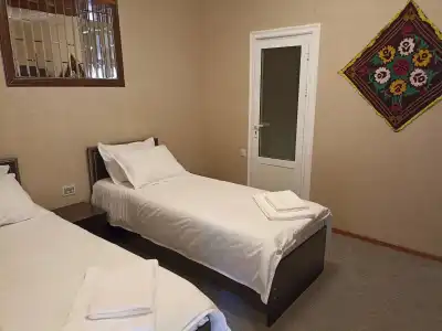 Oq Saroy Guest House - 8