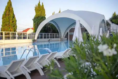 Bridge Resort - 4