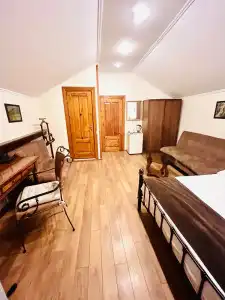 British House - 11