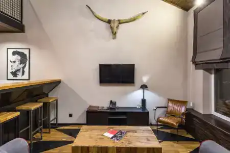 Art Village Club - 140