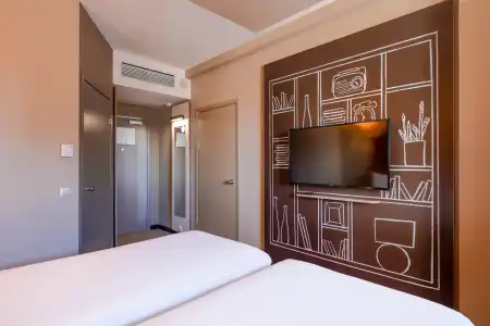 Ibis Aktobe Mini-hotel - 29