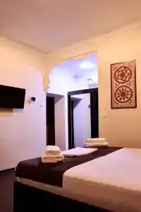 Al Bukhari Boutique Hostel - 2