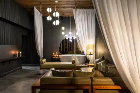 HISTORY Boutique & SPA - 26