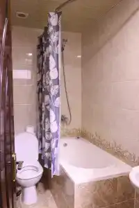 Al Bukhari Boutique Hostel - 11