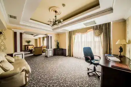 Hotel - 55