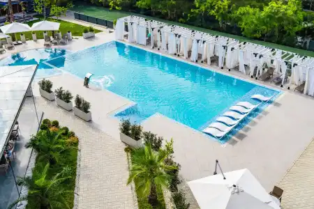 Riviera - 4