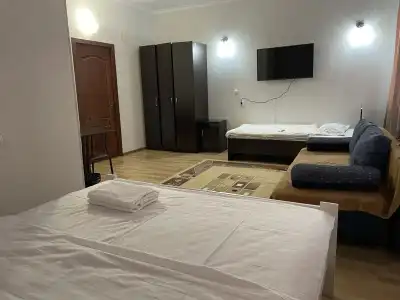Almaty Five Seasons&Hostel - 23