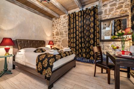 Heritage Palace Varos - Mag Quaint & Elegant Boutiques - 33