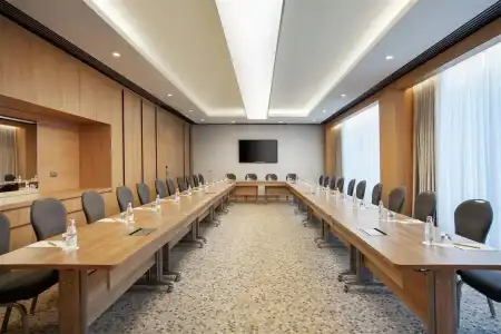 Hilton Garden Inn Tirana - 29