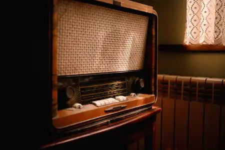 Old Radio - 11