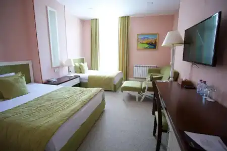 ILK INN - 45
