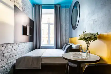 Grinfil na Lermontovskom - 76