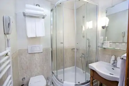 Best Western Empire Palace & Spa - 9