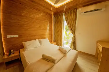 Perla Dhangethi - 83