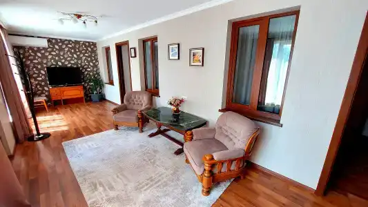 Green Garden Apartments - 11