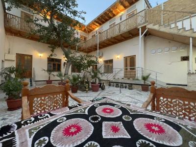 Old Bukhara Boutique - 2