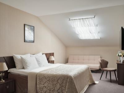 Дипломат - 117