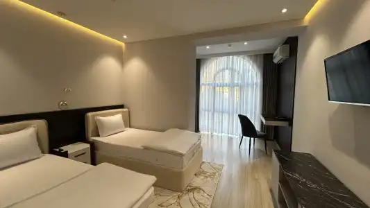 Karim Parkside - 49