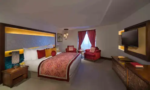Souq Waqif Boutiques - Tivoli - 24