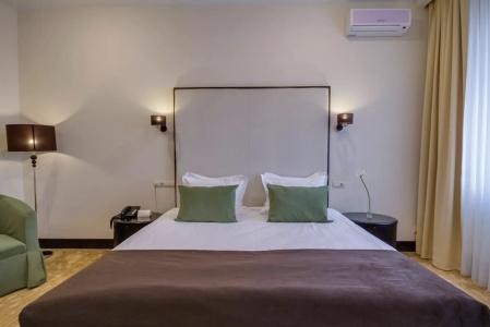 Garden and Spa - 26