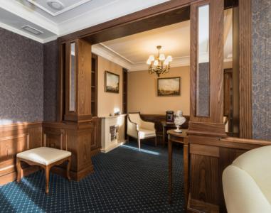 Аглая Кортъярд - 142