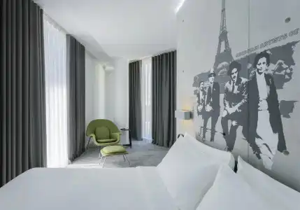 Golden Tulip Design - 32