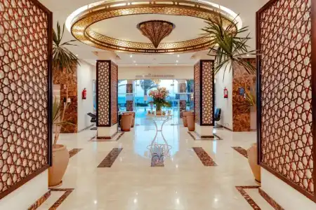 Royal Star Beach Resort - 8