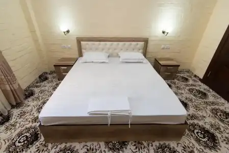 Orient Grand - 18