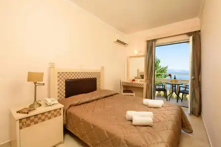 Pontikonisi & Suites - 9