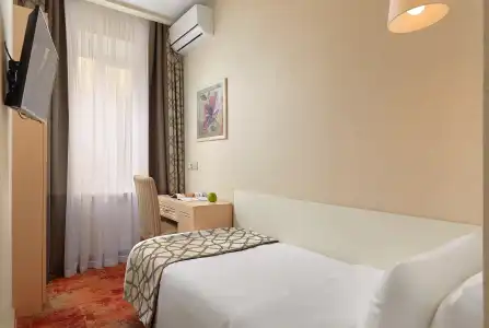 Tuchkov Most Apart-Hotel - 19