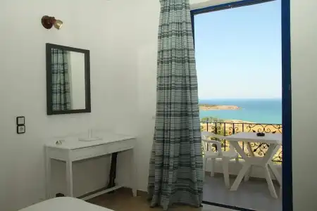 Alexis - 6