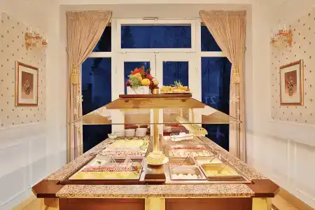Sun Palace Wellness - 10