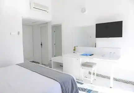 Hari Club Beach Resort - 7