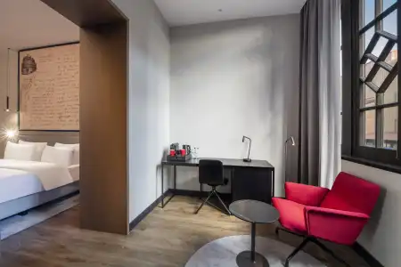 Radisson Red - 16