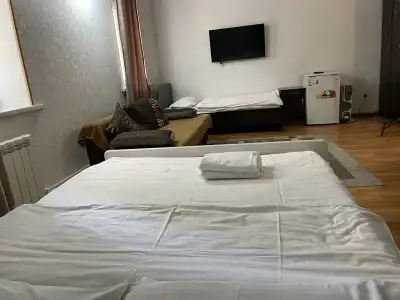 Almaty Five Seasons&Hostel - 15