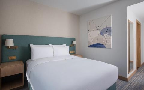 DoubleTree by Hilton - 46