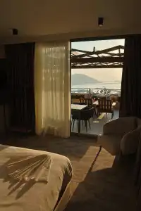 Monalisas Kusadasi - 33