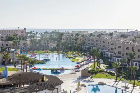 Royal Lagoons Resort & Aqua Park Families and Couples ONLY - 3