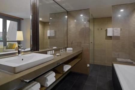 Sheraton Grand Metechi Palace - 55
